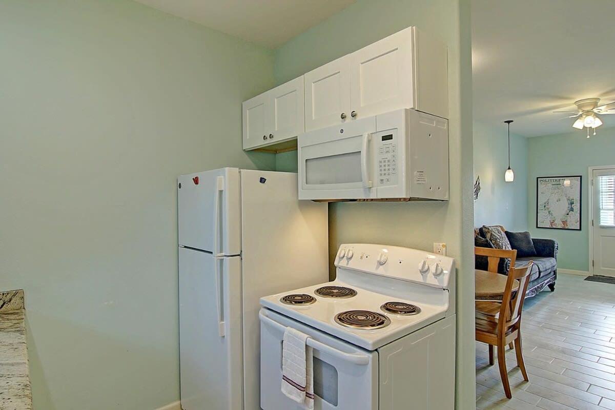 Captain Quarter'S 1 Bedrm Unit At Sea Isle Village Port Aransas Eksteriør billede