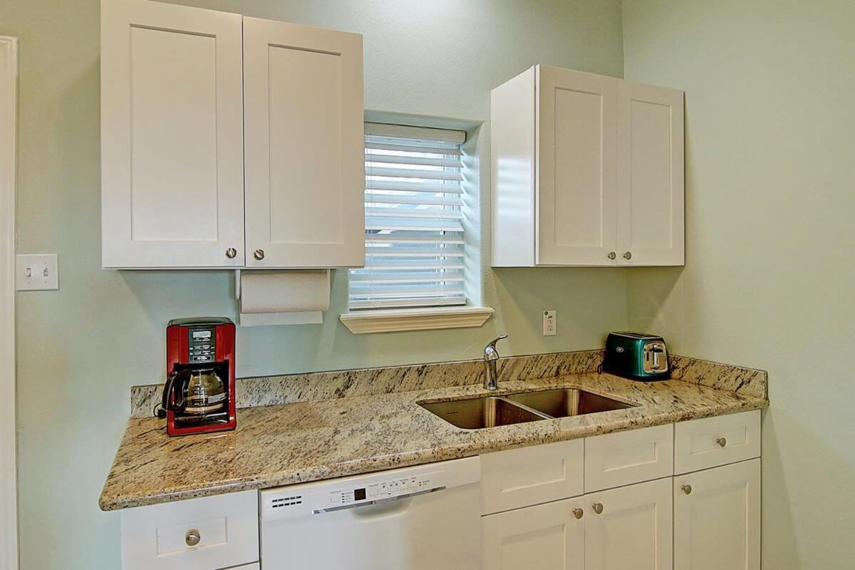 Captain Quarter'S 1 Bedrm Unit At Sea Isle Village Port Aransas Eksteriør billede